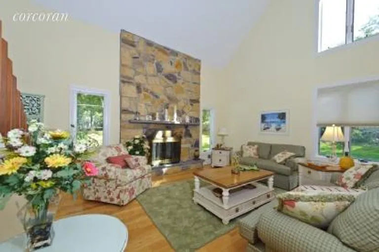 New York City Real Estate | View 1 Dory Lane | living area | View 4
