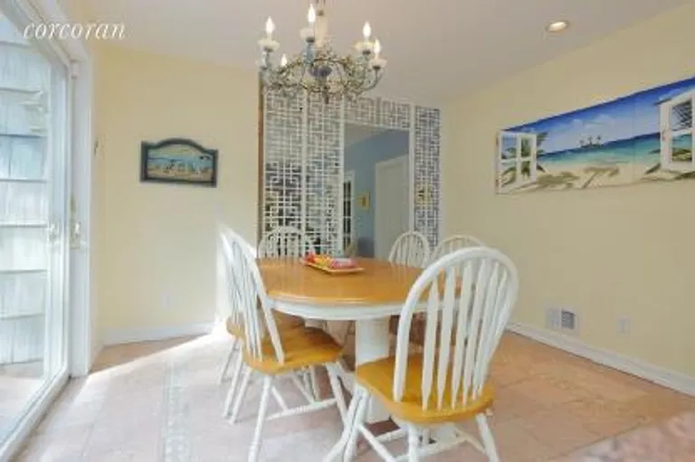 New York City Real Estate | View 1 Dory Lane | breakfast area | View 7