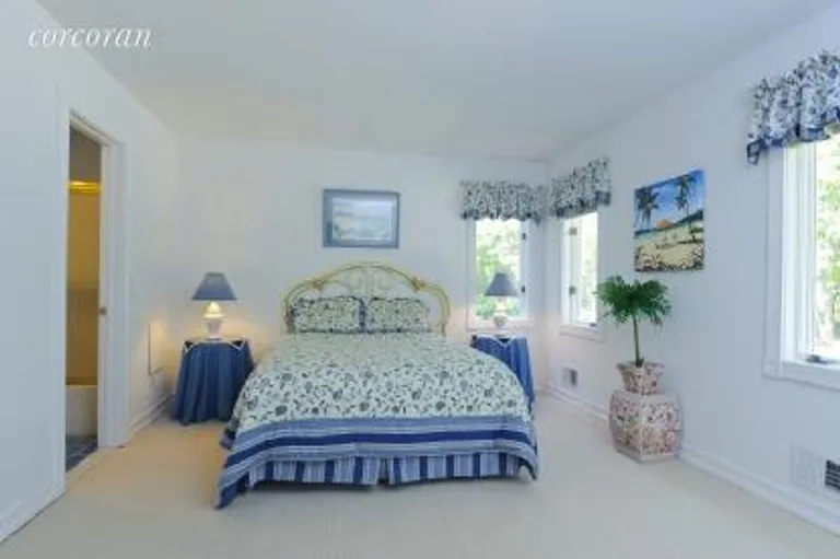New York City Real Estate | View 1 Dory Lane | ensuite bedroom | View 10