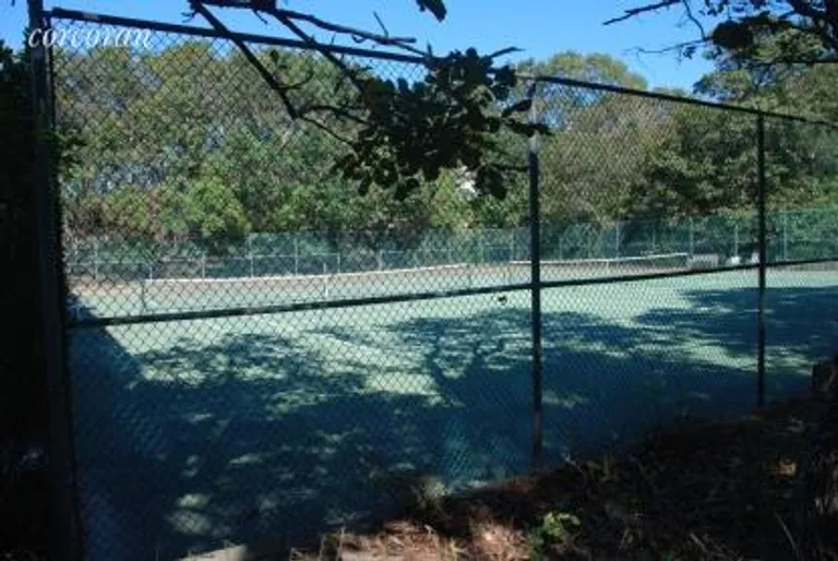 New York City Real Estate | View 1 Dory Lane | tennis | View 16