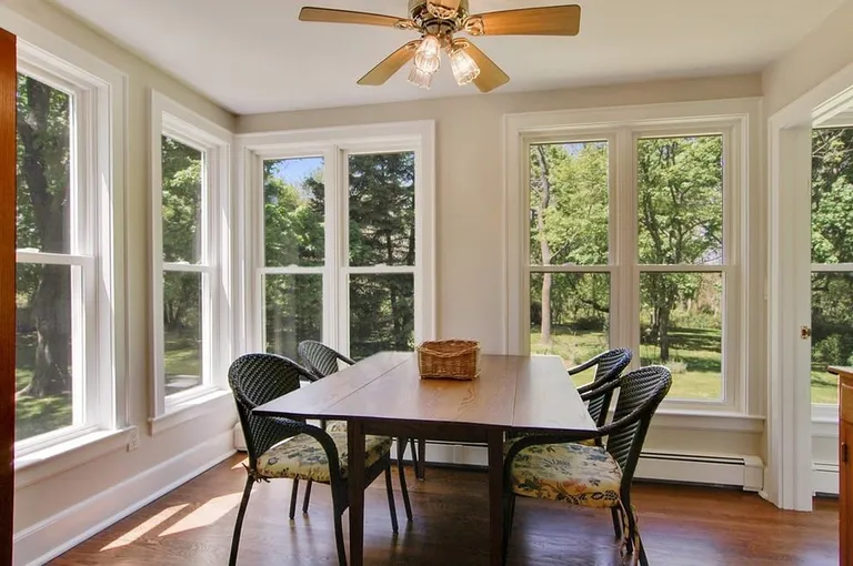 New York City Real Estate | View 10 West Neck Road | Eat In Kitchen | View 4