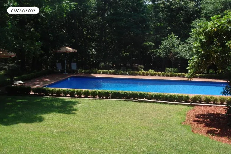 New York City Real Estate | View  | hedge around pool | View 21