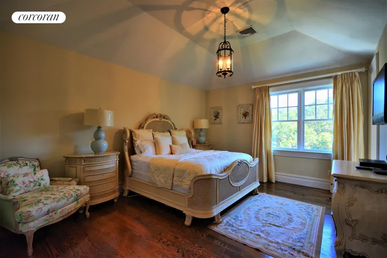 New York City Real Estate | View 215 Roses Grove Road | room 13 | View 14