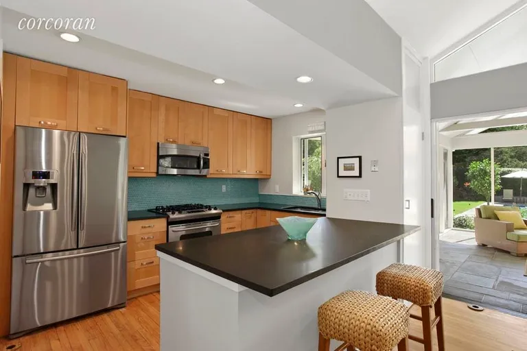 New York City Real Estate | View 40 Old Main Road | Convenient Kitchen | View 5
