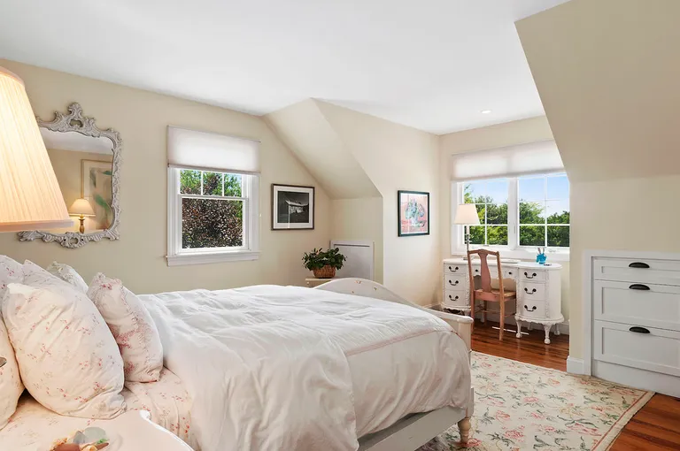 New York City Real Estate | View  | Cheery Guest Room | View 10