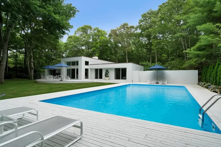 New York City Real Estate | View 27 North Hollow Drive | Pool | View 2