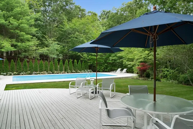 New York City Real Estate | View 27 North Hollow Drive | Outdoor Entertaining | View 15