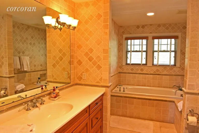 New York City Real Estate | View 2 Fred's Lane | master bath | View 11