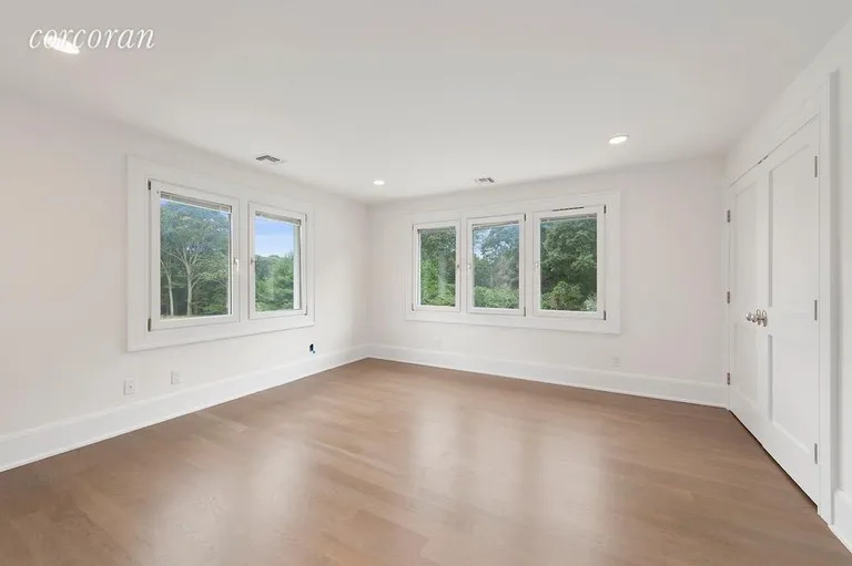 New York City Real Estate | View 10 East Drive | Bedroom | View 15