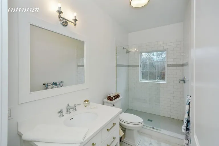 New York City Real Estate | View 9 Wills Point Road | bathroom 3 | View 10