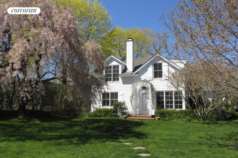 New York City Real Estate | View  | Cottage in Spring bloom | View 2