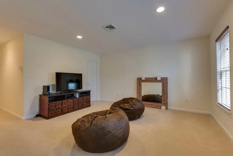 New York City Real Estate | View 2642 Quogue Riverhead Road | Junior Master sitting room | View 14