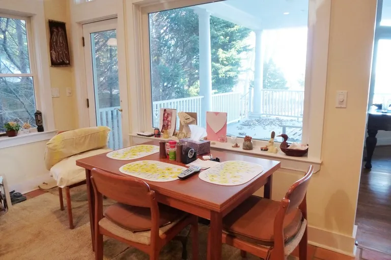New York City Real Estate | View 29 Springwood Way | Eat in kitchen with water view | View 4