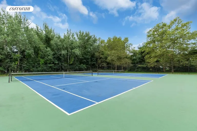 New York City Real Estate | View 4 Shetland Court | Community Tennis | View 22