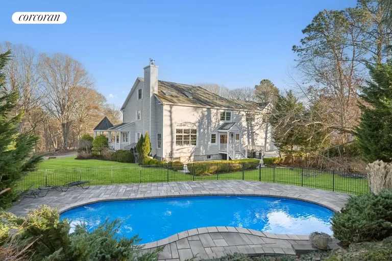The Hamptons Real Estate | View 47 Bathing Beach Road | room 2 | View 3