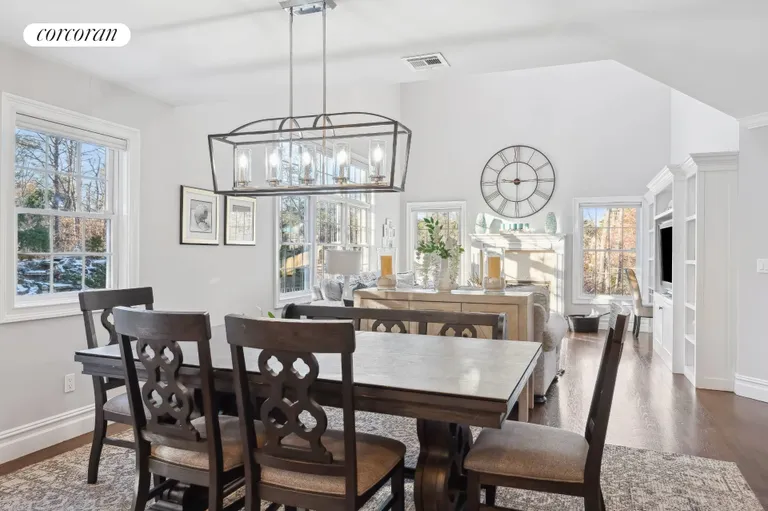 The Hamptons Real Estate | View 47 Bathing Beach Road | room 7 | View 8