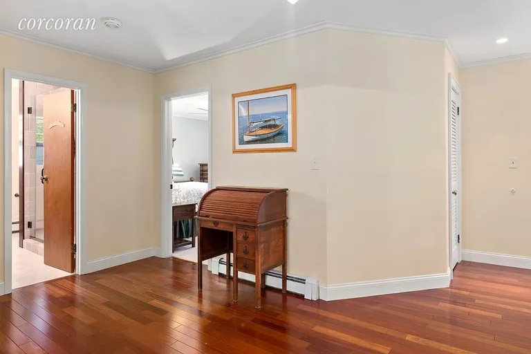 New York City Real Estate | View 10 Glynn Drive | room 5 | View 6