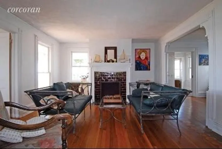 New York City Real Estate | View 1 Shorewood Court | room 9 | View 10