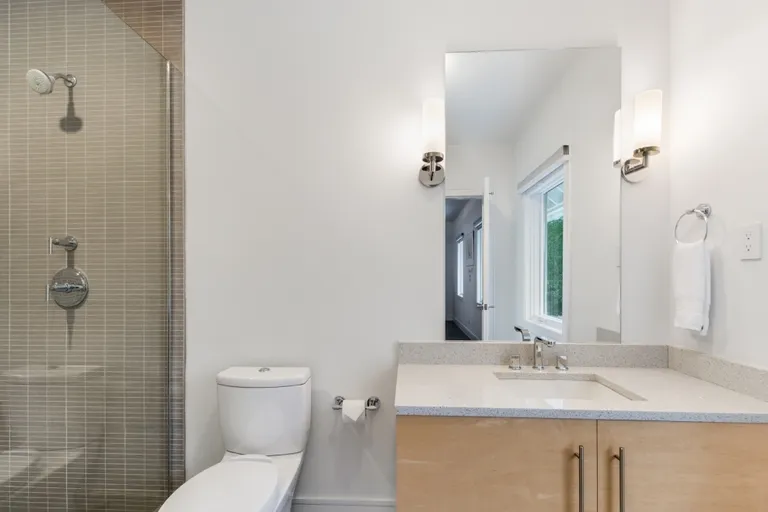 New York City Real Estate | View  | Bathroom | View 16