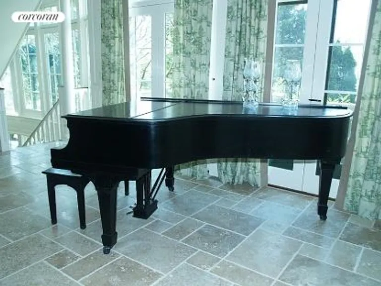 New York City Real Estate | View  | Piano | View 15