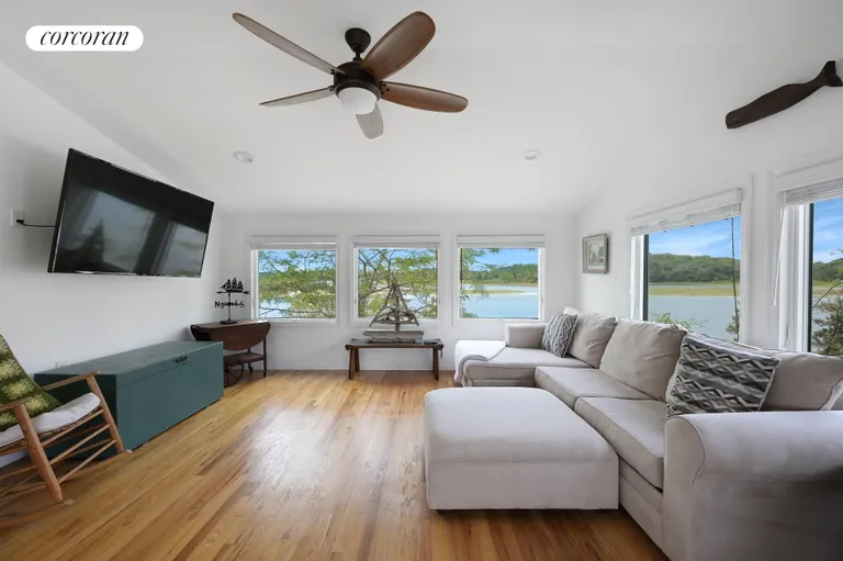 New York City Real Estate | View 286 Towd Point Road | room 5 | View 6