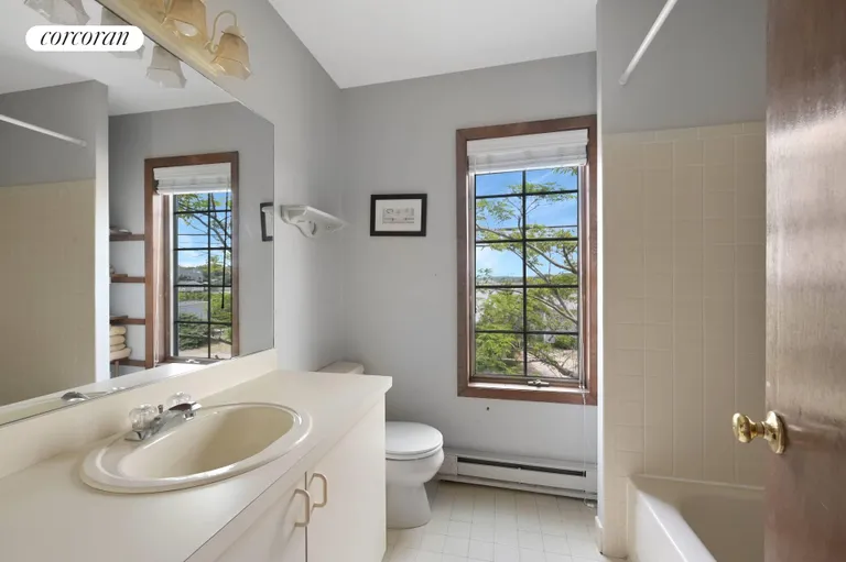 New York City Real Estate | View 286 Towd Point Road | room 19 | View 20