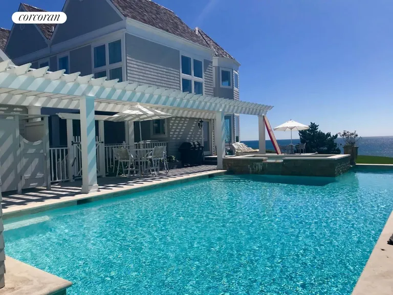 The Hamptons Real Estate | View 390 Old Montauk Highway | room 2 | View 3