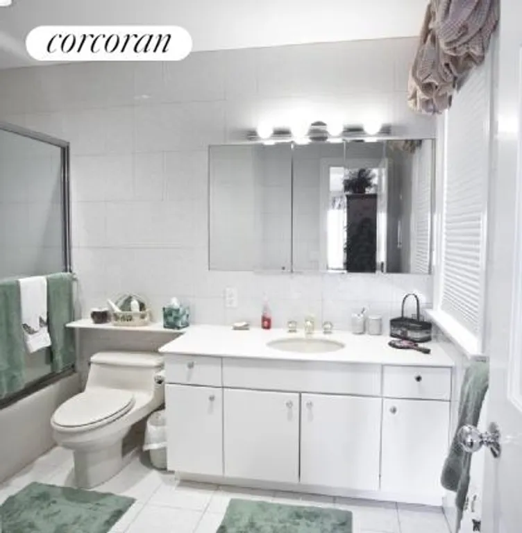 New York City Real Estate | View  | guest bathroom | View 18
