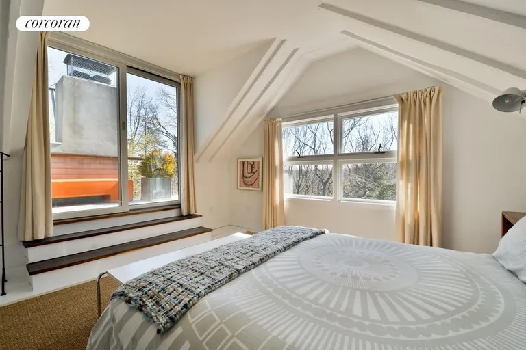 New York City Real Estate | View 24 Peters Path | room 12 | View 13