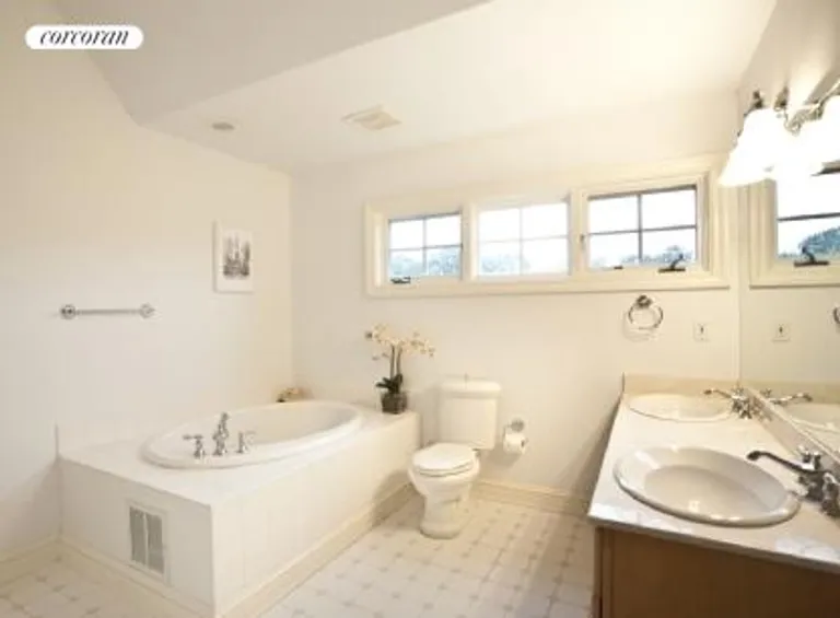 New York City Real Estate | View  | guest bathroom | View 18