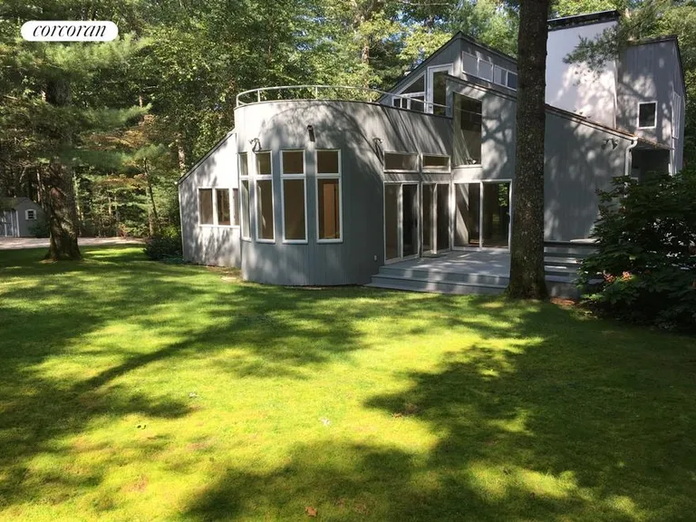 New York City Real Estate | View  | Verdant lawn with both expansion of clearance and expansion of residence allowed | View 21