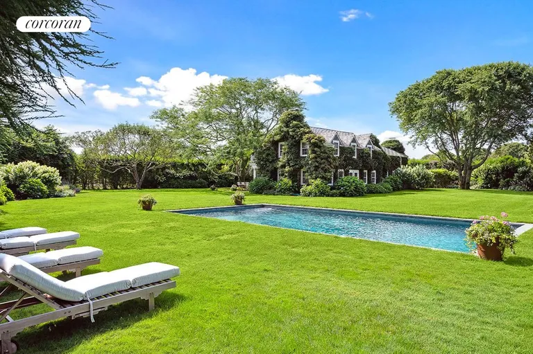 New York City Real Estate | View 115 Apaquogue Road | 5 Beds, 4 Baths | View 1
