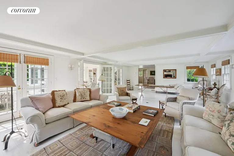 New York City Real Estate | View 115 Apaquogue Road | room 7 | View 8