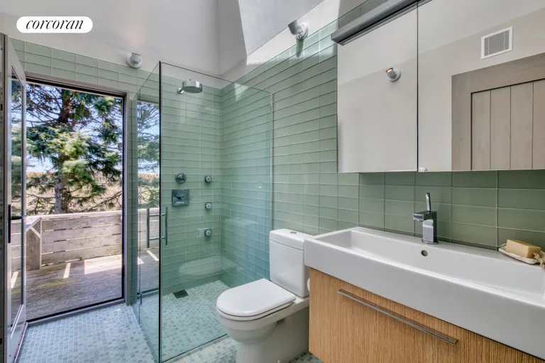 New York City Real Estate | View 14A Heron Lane | Private bath | View 21