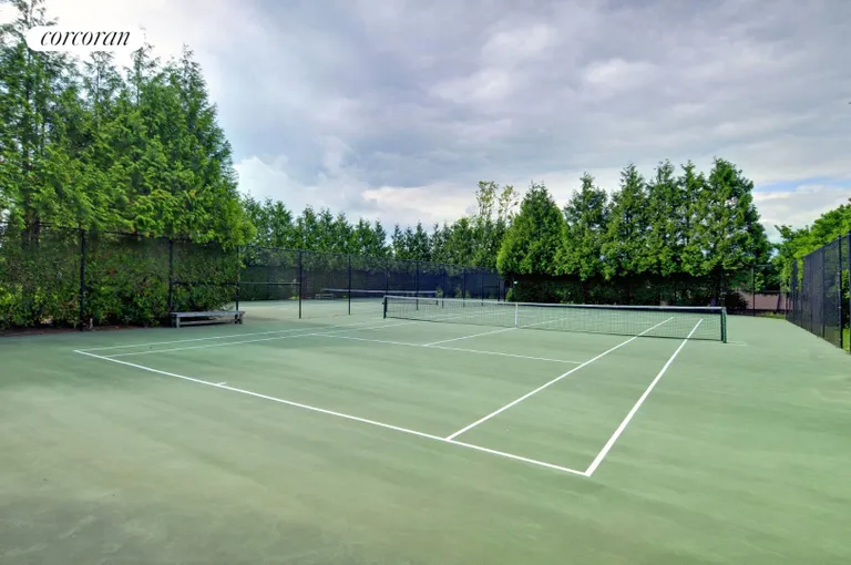 New York City Real Estate | View 7 Fox Crossing | Community tennis courts | View 19