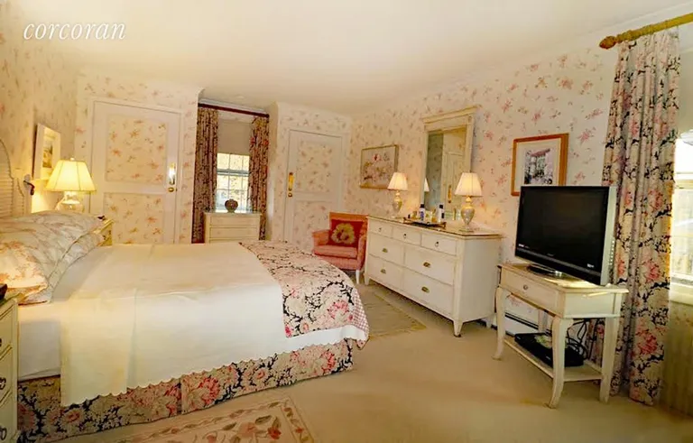 New York City Real Estate | View 25 Pleasant Lane | Master Bedroom | View 7