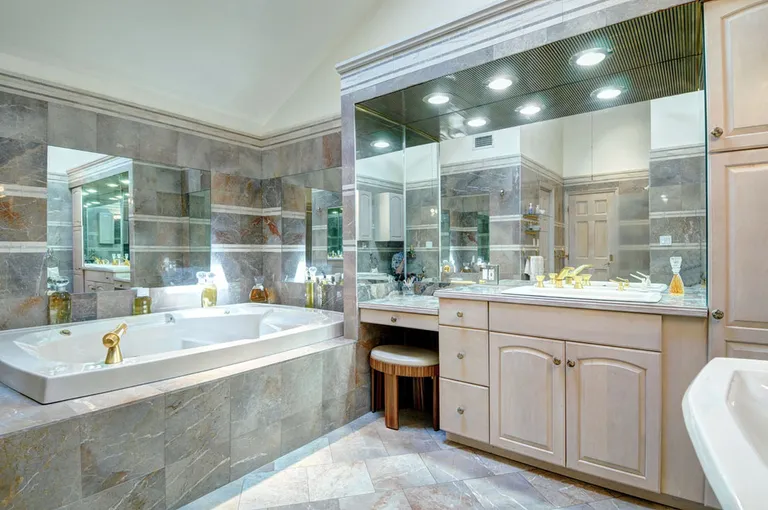 New York City Real Estate | View  | master bathroom | View 8
