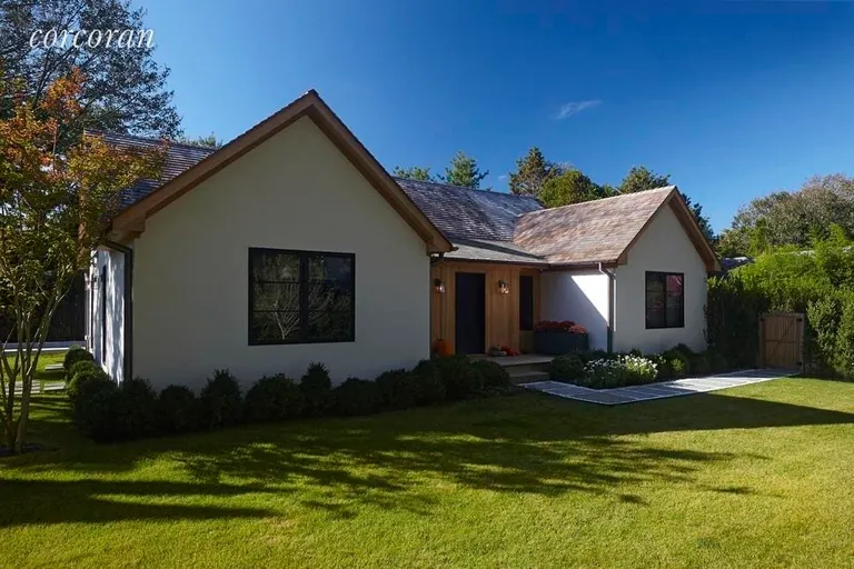 New York City Real Estate | View 65 Mill Hill Lane | Contemporary Cottage | View 2