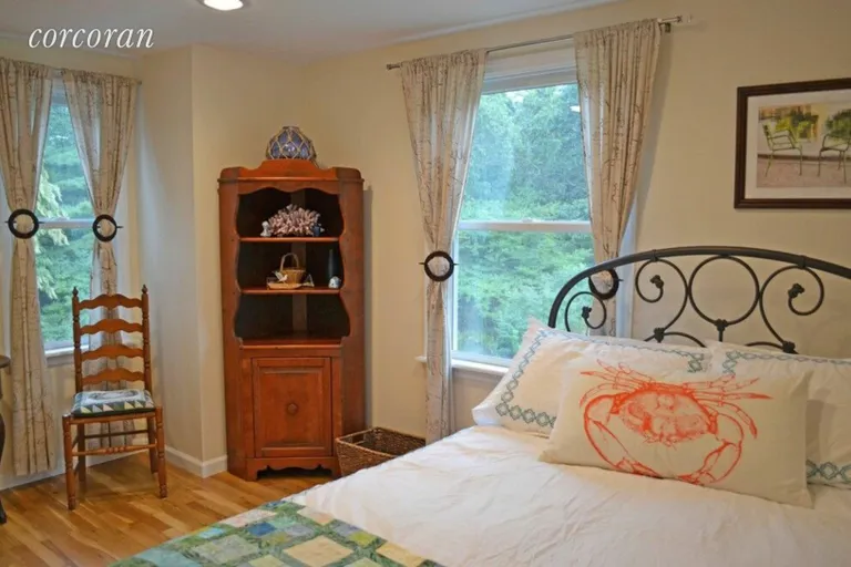New York City Real Estate | View 19 Petticoat Ln | Guest Room I | View 10