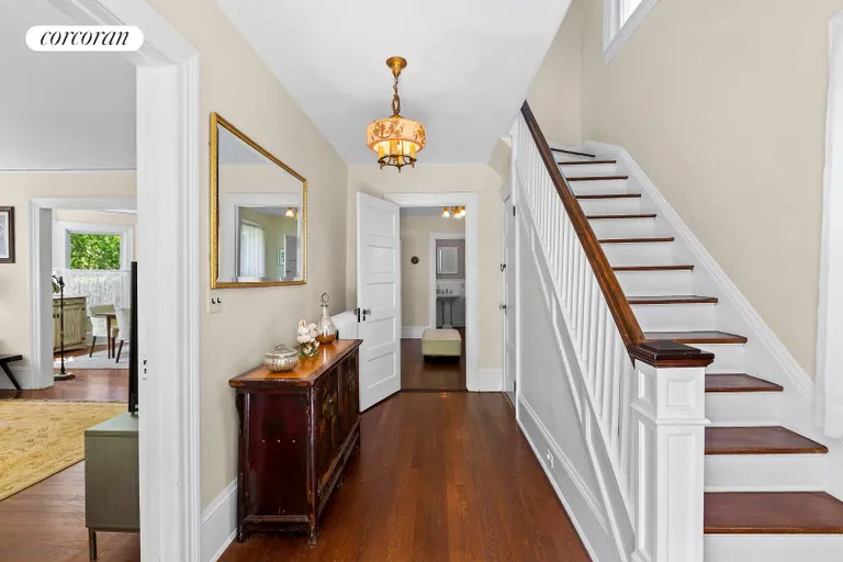 New York City Real Estate | View  | CLASSIC SIDE HALL | View 12
