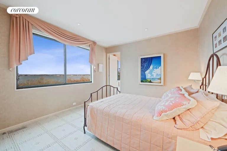 New York City Real Estate | View 279 Dune Road | room 26 | View 27