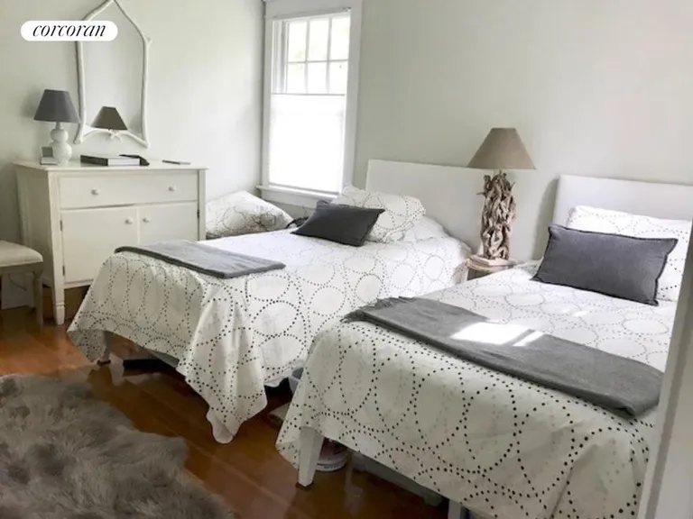 New York City Real Estate | View 4 Charter Lane | TWIN BEDROOM DOWNSTAIRS | View 10