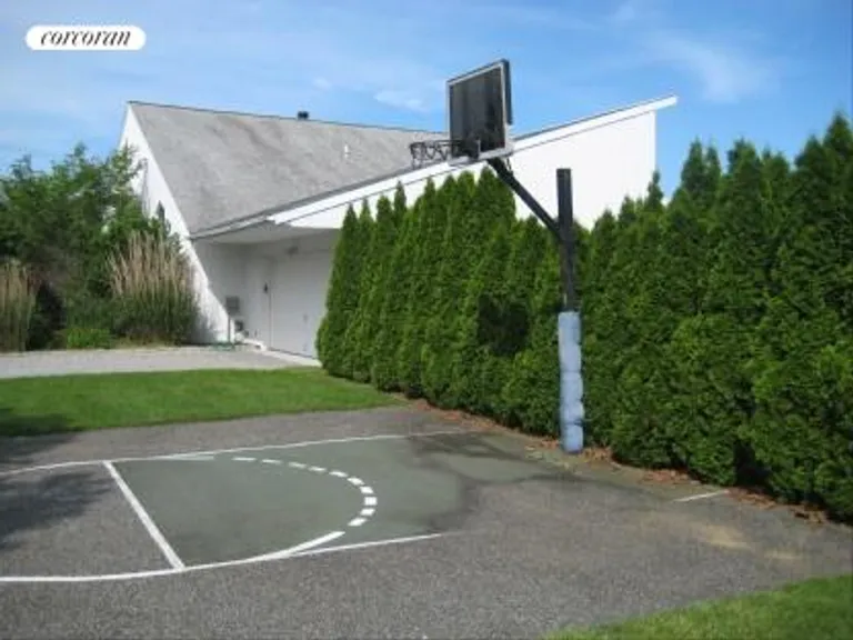 New York City Real Estate | View 76 Mill Creek Close | basketball | View 11
