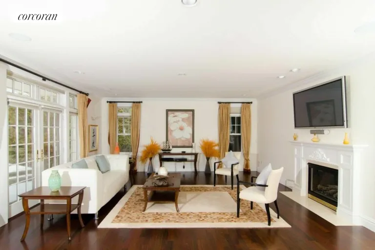 New York City Real Estate | View 101 Parrish Pond Court East | room 3 | View 4