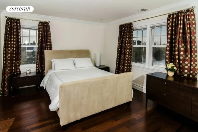 New York City Real Estate | View 101 Parrish Pond Court East | room 13 | View 14