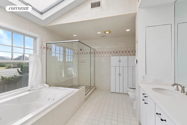 New York City Real Estate | View  | 1 of 3 bathrooms | View 10