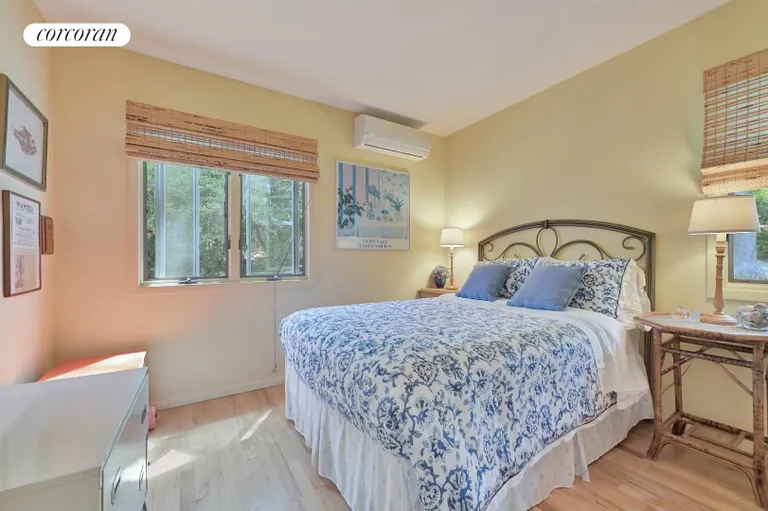New York City Real Estate | View 59 Isle of Wight Road | room 8 | View 9