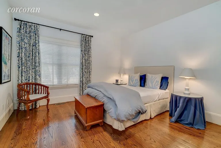 New York City Real Estate | View 2 Bay Colony Court | room 11 | View 12