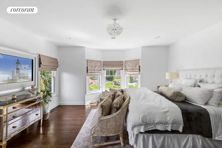 New York City Real Estate | View 22 Cove Neck Lane | Primary Bedroom | View 10