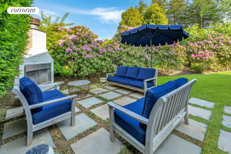The Hamptons Real Estate | View 17 Meadowgrass Lane | room 16 | View 17